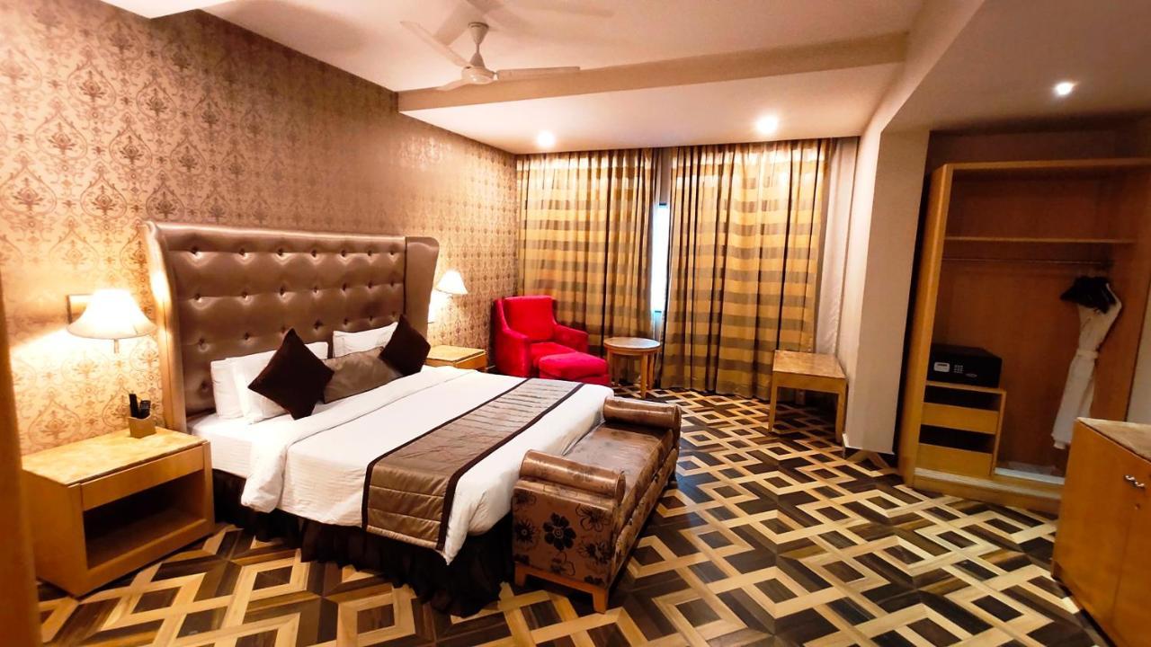 Best Western Ashoka Hyderabad Bagian luar foto