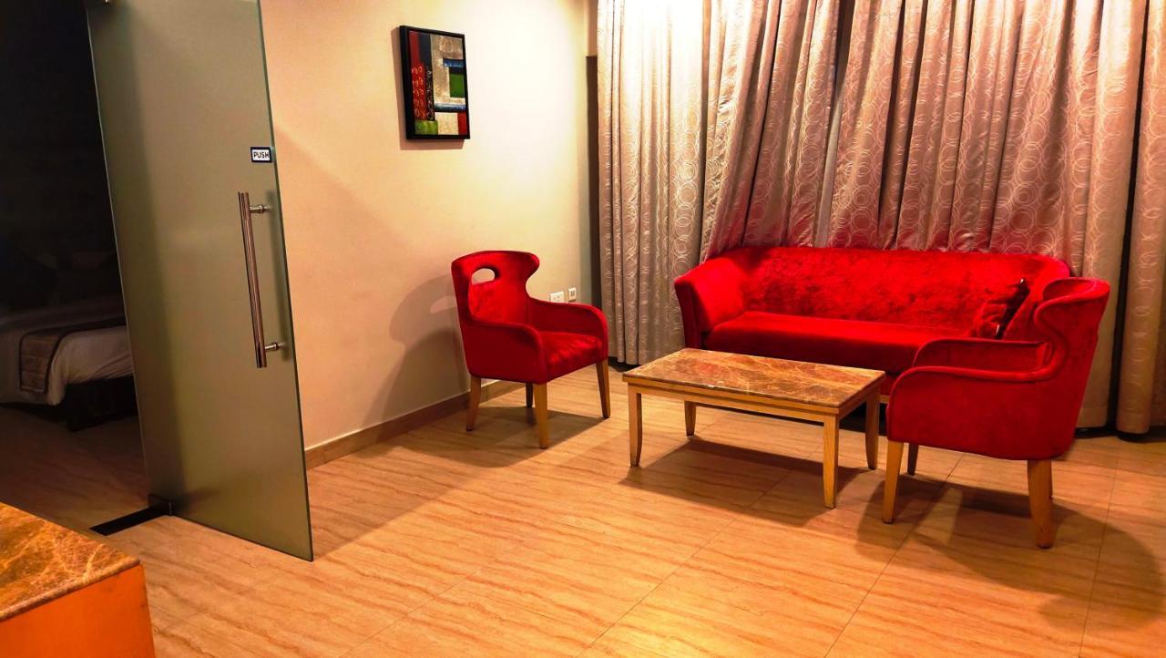 Best Western Ashoka Hyderabad Bagian luar foto