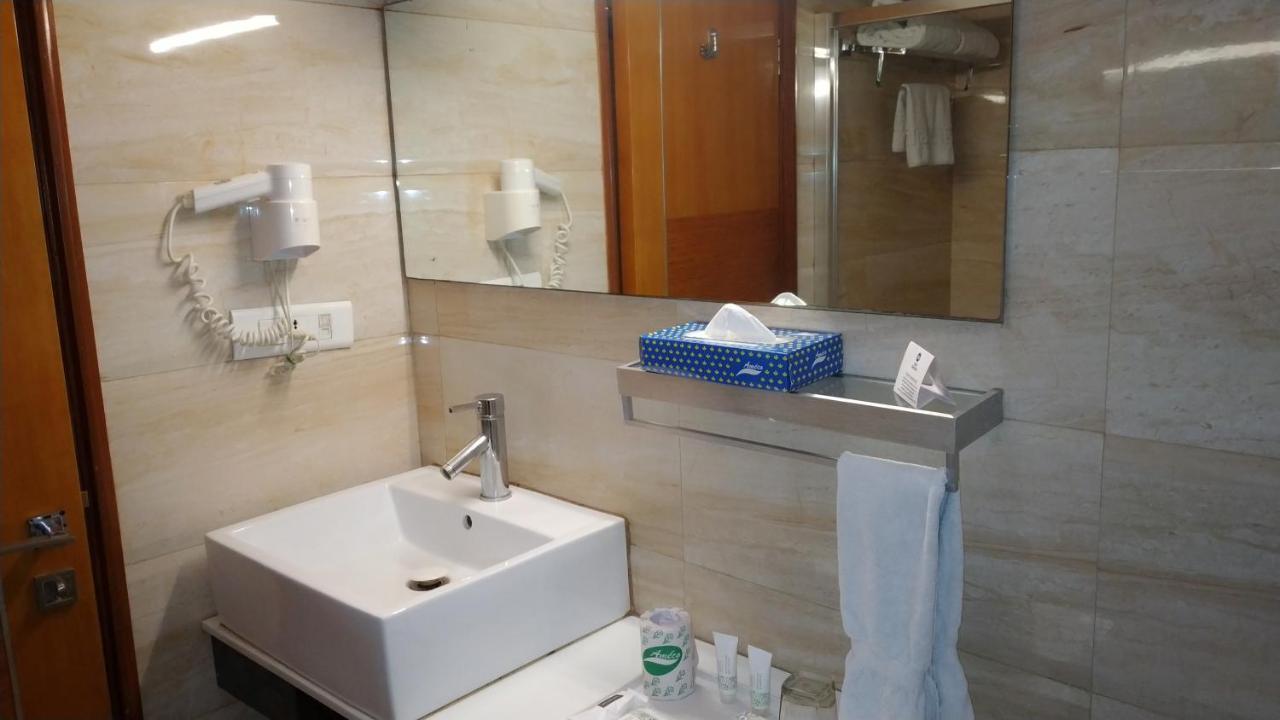 Best Western Ashoka Hyderabad Bagian luar foto