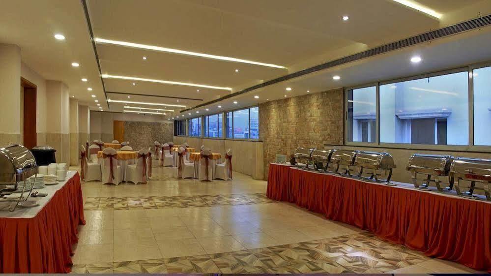 Best Western Ashoka Hyderabad Bagian luar foto